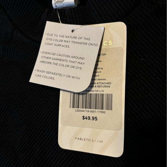 NWT Fabletics Camila Seamless Crop Top in size large, black. - Picture 6 of 7